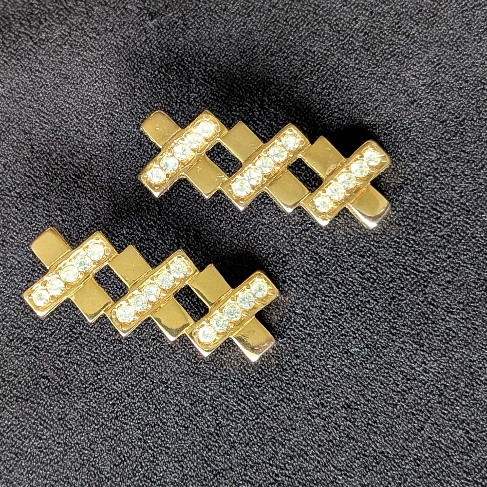 Geometric Golden Drop Dangle Earrings - Picture 7 of 9